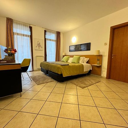 Residence Malpensa ソンマ・ロンバルド エクステリア 写真