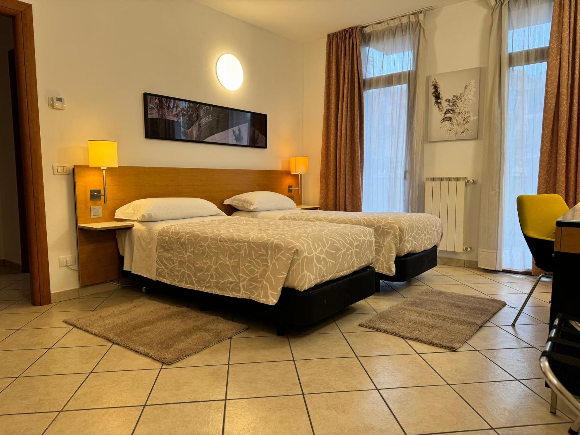 Residence Malpensa ソンマ・ロンバルド エクステリア 写真