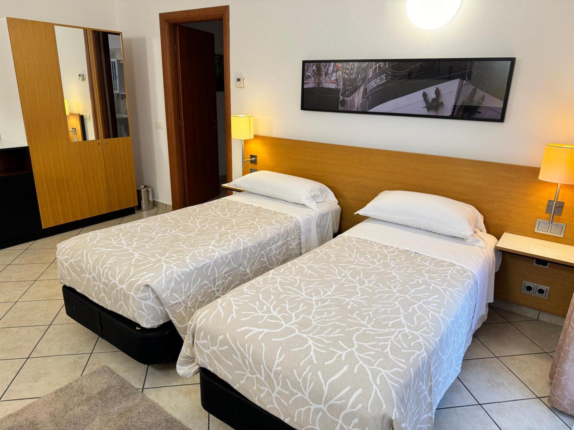 Residence Malpensa ソンマ・ロンバルド エクステリア 写真
